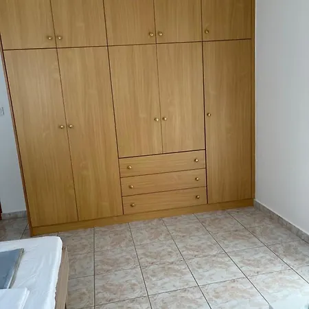 G.s إياليسوس