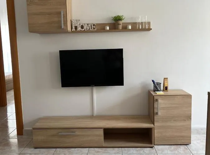 G.s * إياليسوس